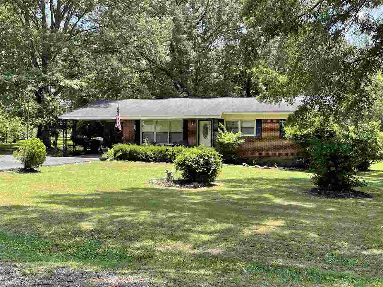 1060 Clifton Road Savannah, TN 38372 - Photo 1 of 20 Gallery Image 1