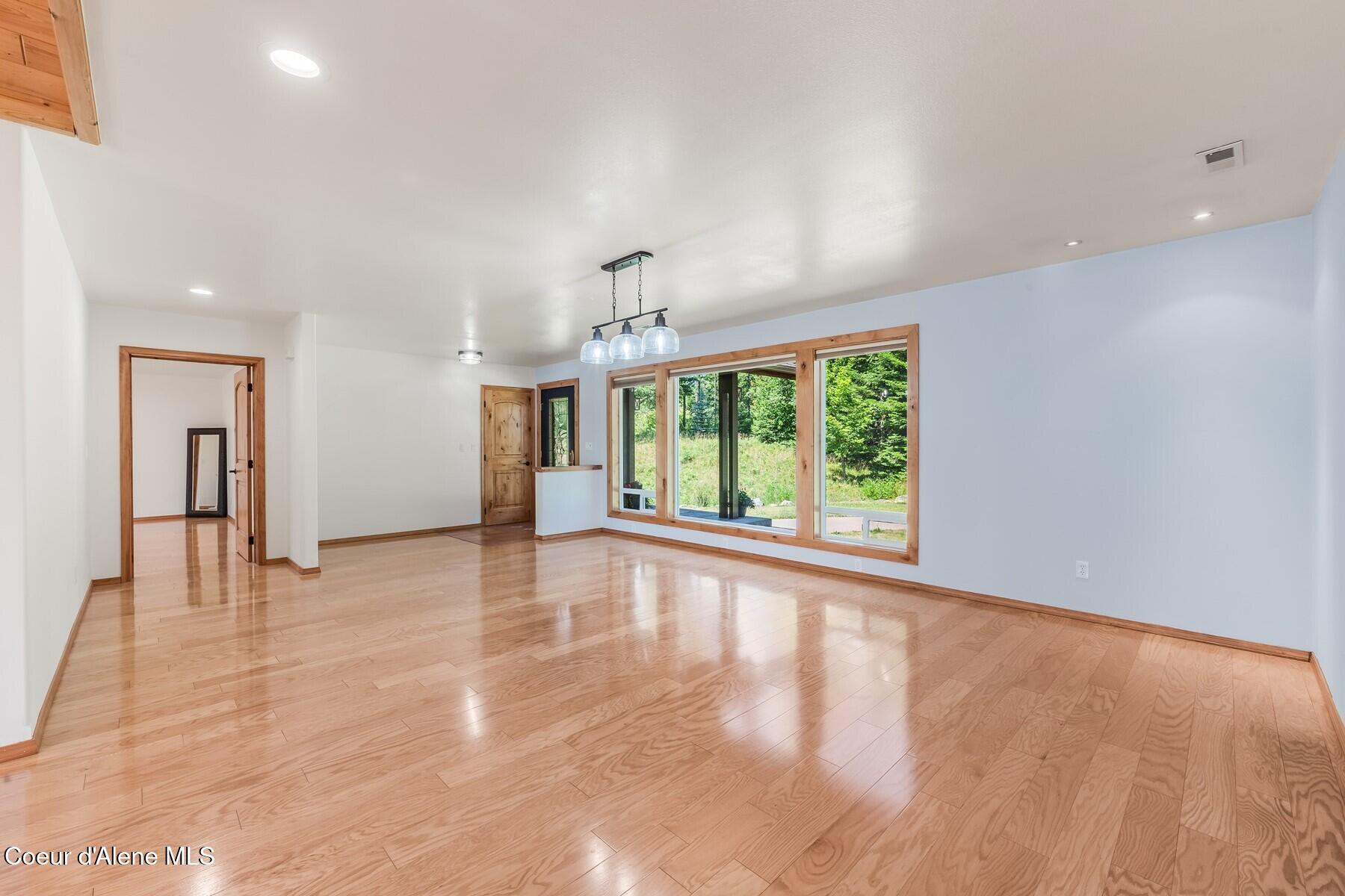 218 Topaz Trail Sandpoint, ID 83864 - Photo 6 of 70 Dining Area