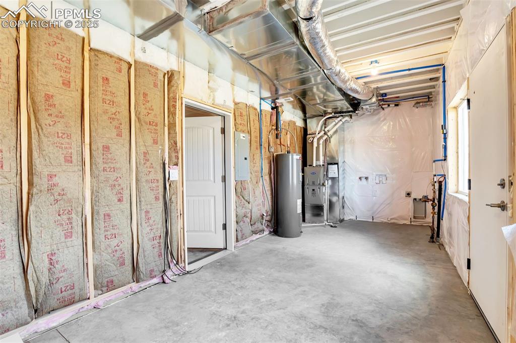 241 Front Street, Unit 101 Monument, CO 80132 - Photo 24 of 29 a view of a hallway with a shower