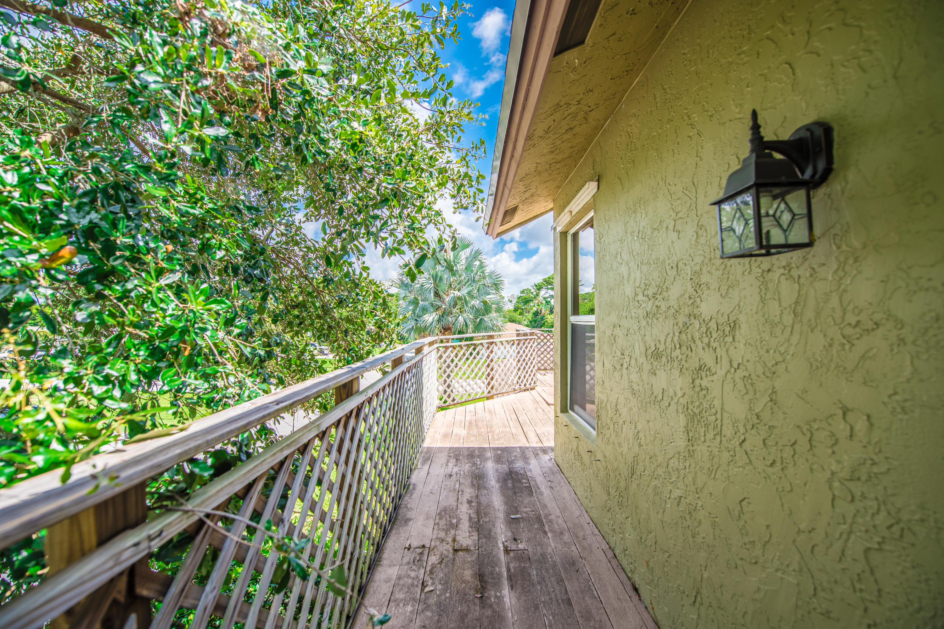 15114 Harrison Road Delray Beach, FL 33484 - Photo 35 of 59 Porch Right 1