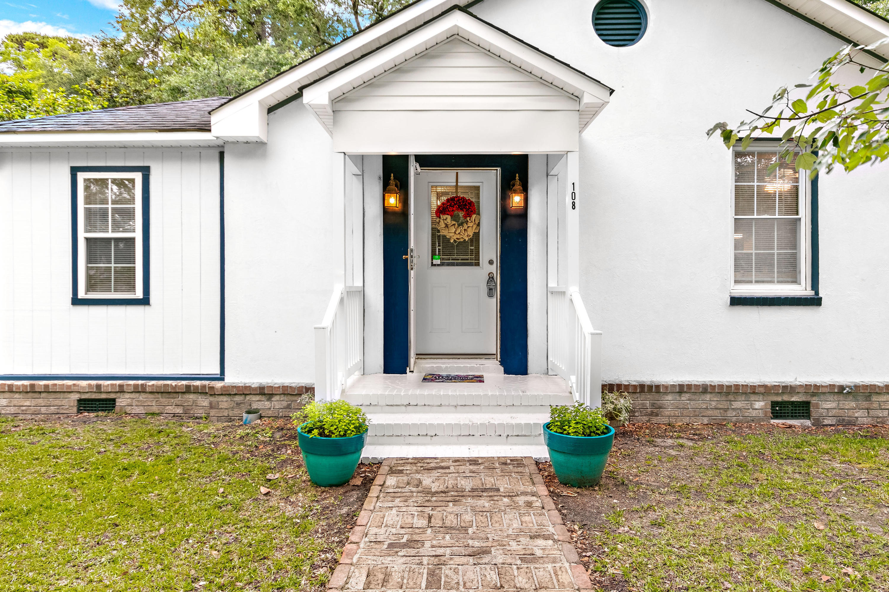 108 Broughton Road Moncks Corner, SC 29461 - Photo 5 of 25 Front Porch