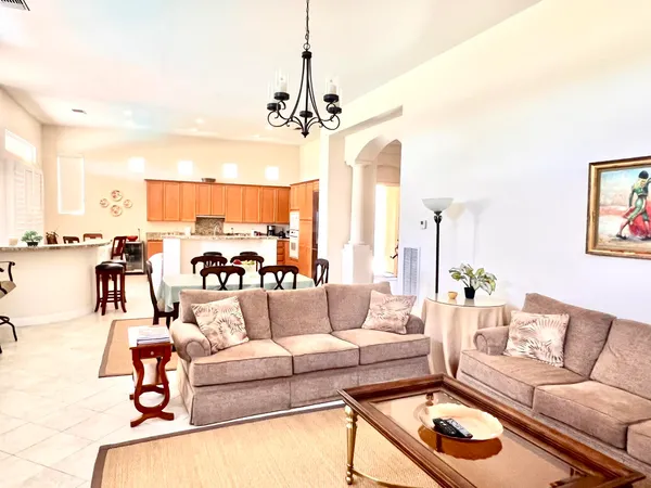 $5,200 | 18 VÃa Bella, Rancho Mirage, CA 92270