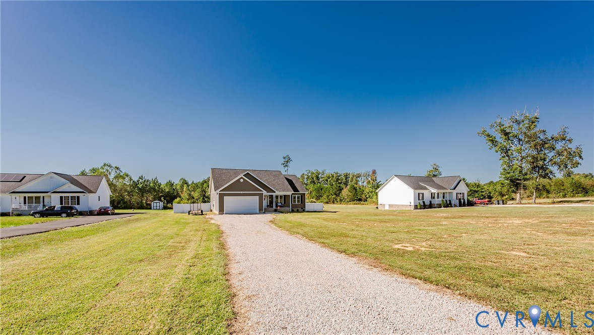 8518 Vaughan Road Petersburg, VA 23805 - Photo 4 of 45