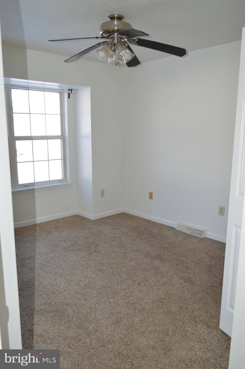 890 Gaming Square Hampstead, MD 21074 - Photo 13 of 31
