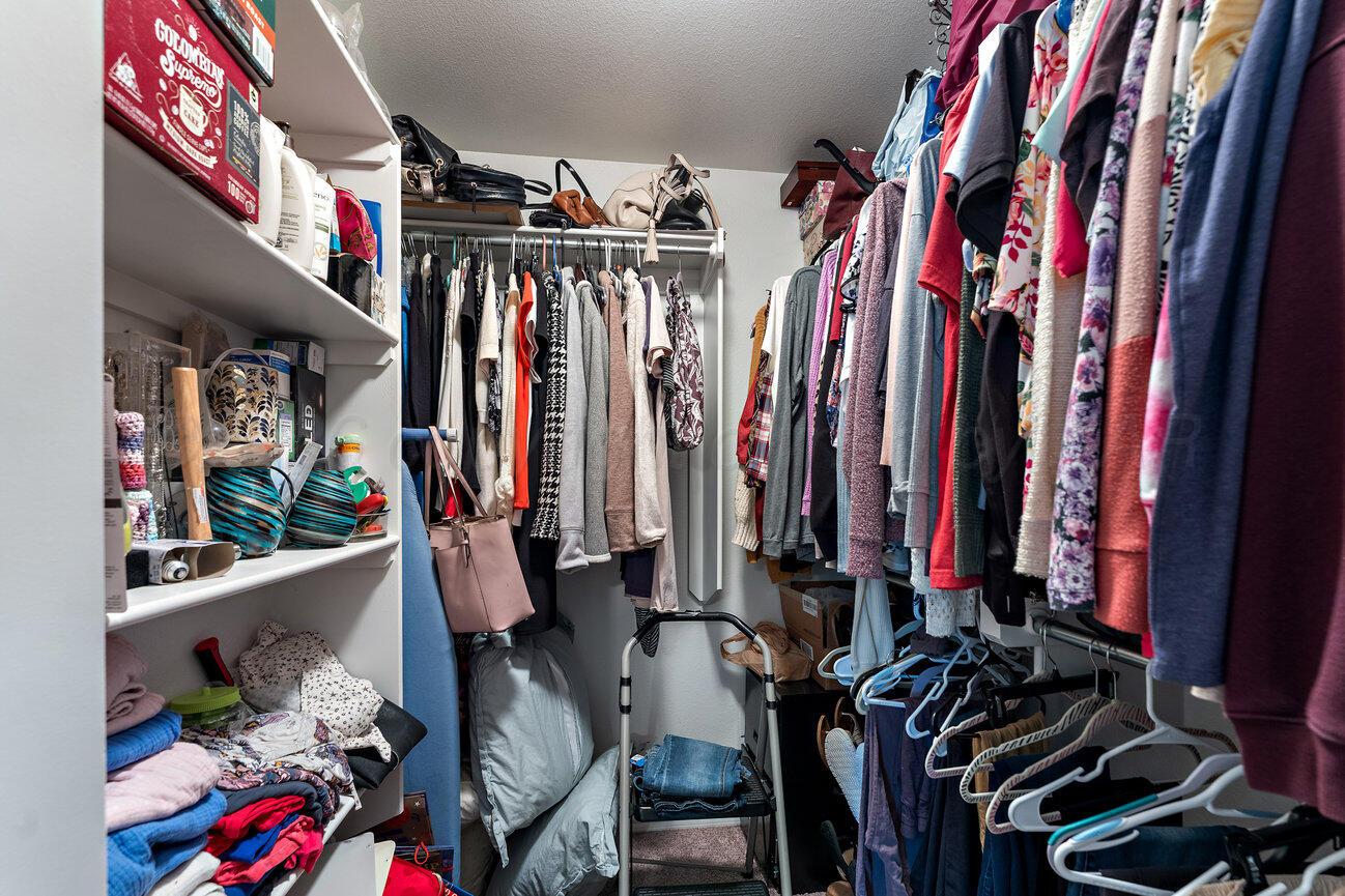 4606 Hawken Street Amarillo, TX 79118 - Photo 19 of 31 Primary Closet