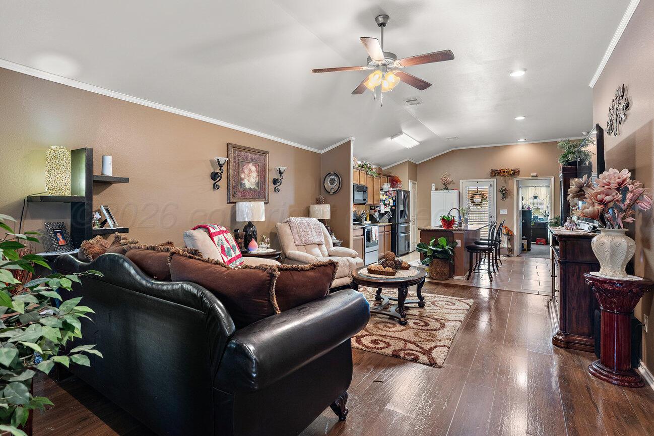 4606 Hawken Street Amarillo, TX 79118 - Photo 6 of 31 Living -3