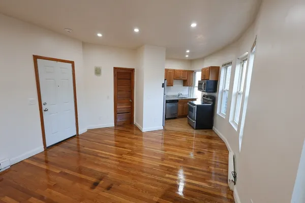 $2,500 | 1 Kenilworth Street, Unit 5, Boston, MA 02119