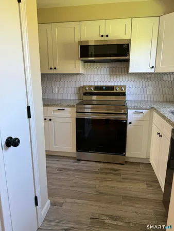 $2,250 | 1001 Old Colony Road, Unit 24, Meriden, CT 06451