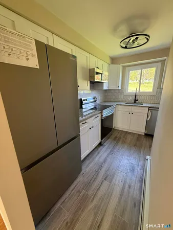$2,250 | 1001 Old Colony Road, Unit 24, Meriden, CT 06451