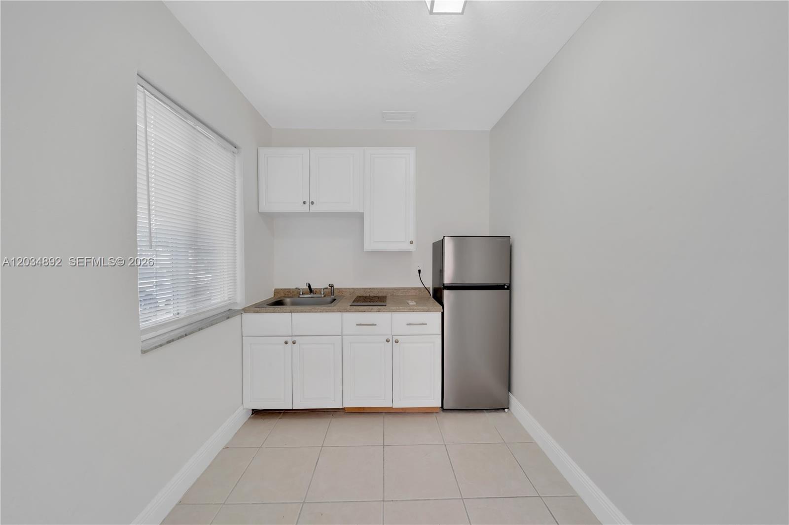 7555 Southwest 28th Street Road, Unit B Miami, FL 33155 - Photo 2 of 7