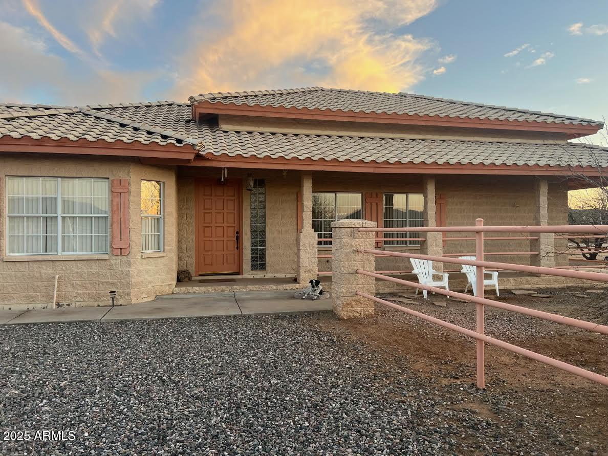 23 East Cloud Road Phoenix, AZ 85086 - Photo 49 of 62 house-outside-front-1