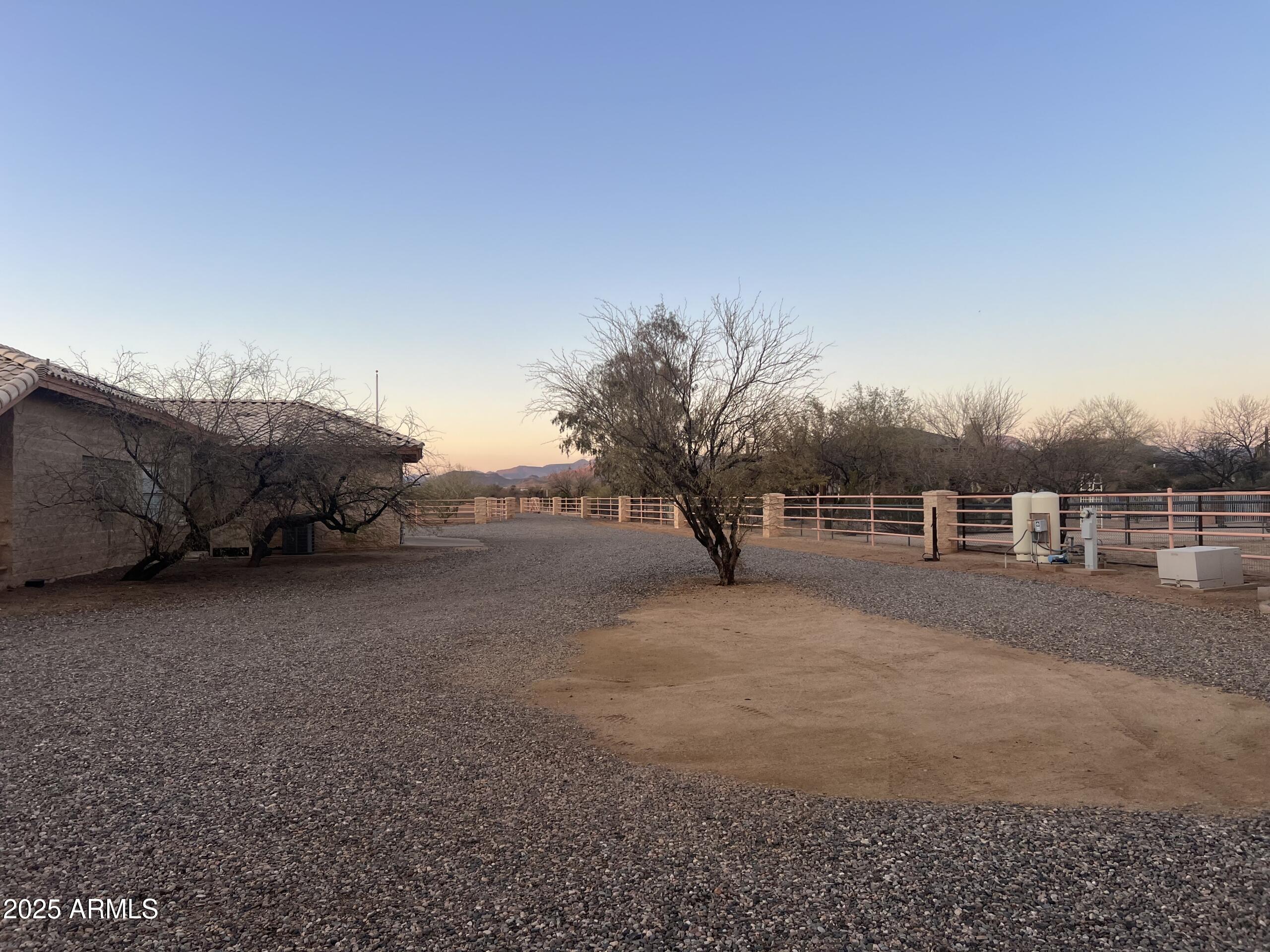 23 East Cloud Road Phoenix, AZ 85086 - Photo 51 of 62 IMG_0016-scaled