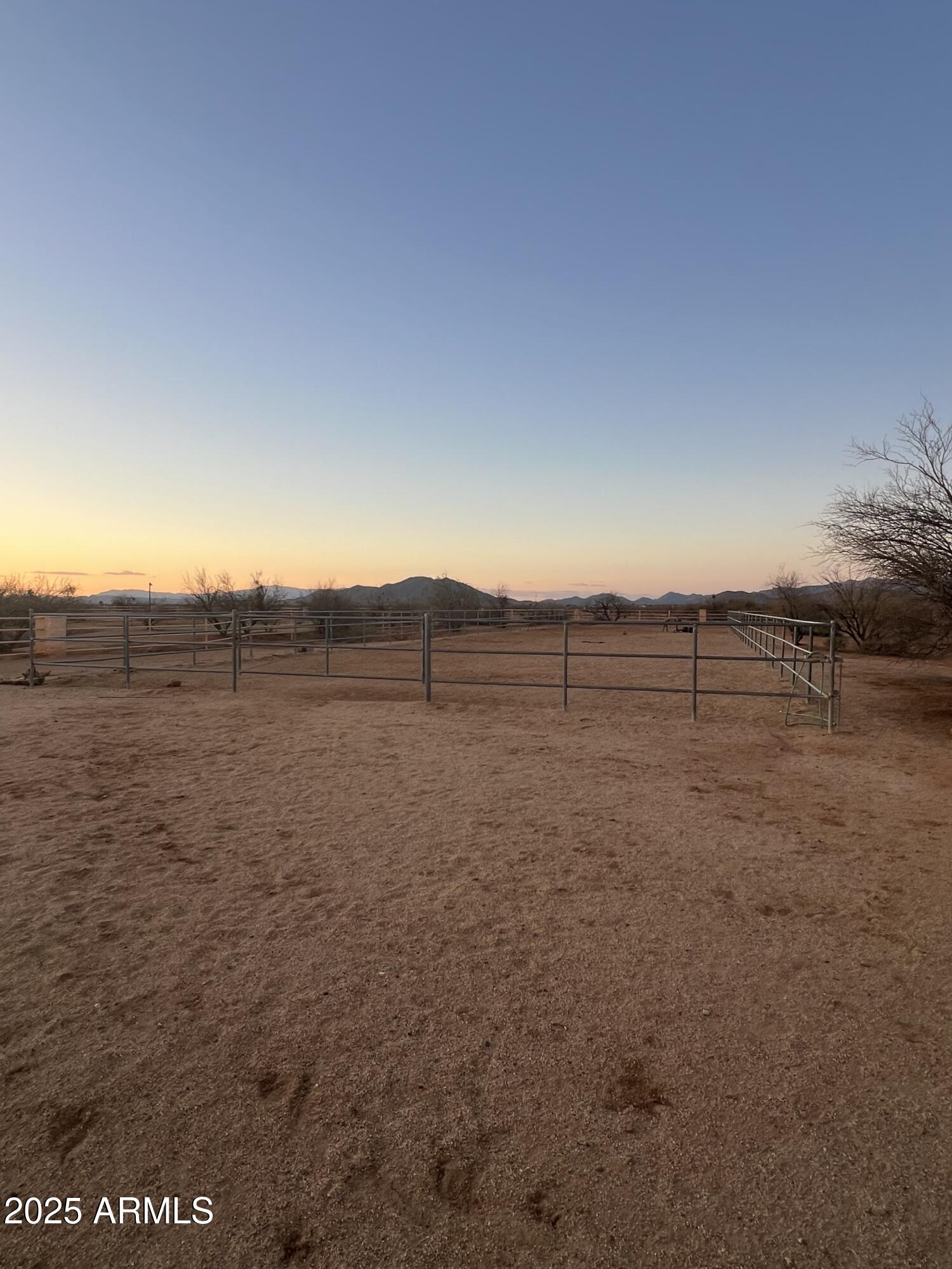 23 East Cloud Road Phoenix, AZ 85086 - Photo 57 of 62 IMG_0031-scaled
