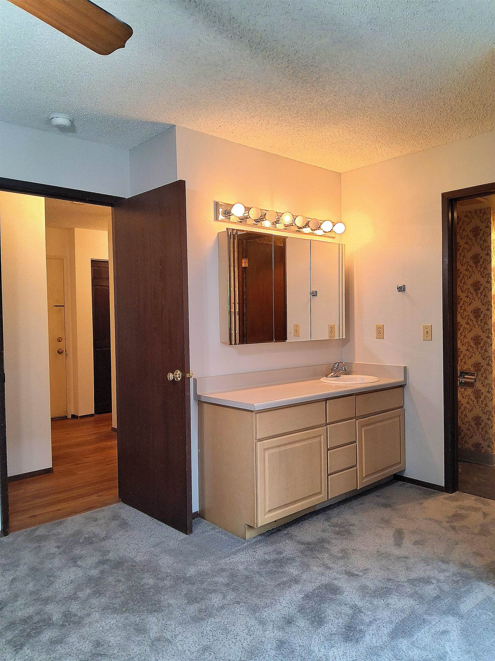 1002 West 7th Avenue, Unit 201 Spokane, WA 99204 - Photo 12 of 27