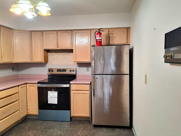 $195,000 | 1002 West 7th Avenue, Unit 201, Spokane, WA 99204