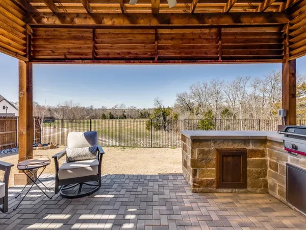 $595,000 | 306 Hidden Creek Parkway, Van Alstyne, TX 75495