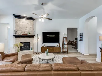 $595,000 | 306 Hidden Creek Parkway, Van Alstyne, TX 75495