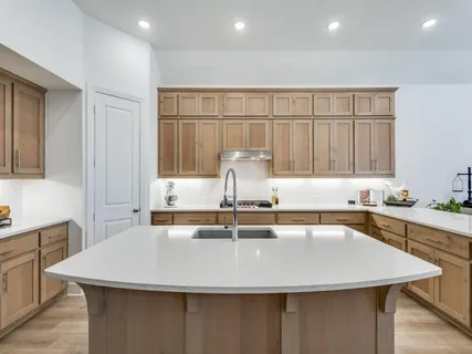 $595,000 | 306 Hidden Creek Parkway, Van Alstyne, TX 75495