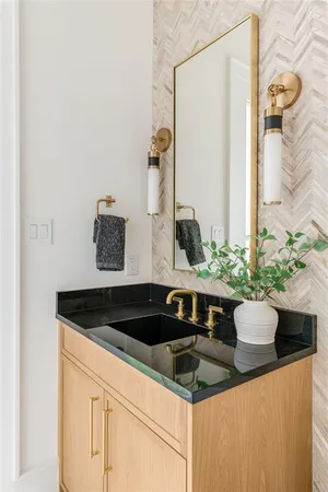 $4,350,000 | 6016 Del Roy Drive, Dallas, TX 75230