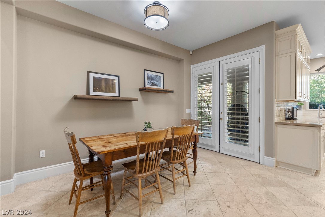 2086 Troon Drive Henderson, NV 89074 - Photo 15 of 66