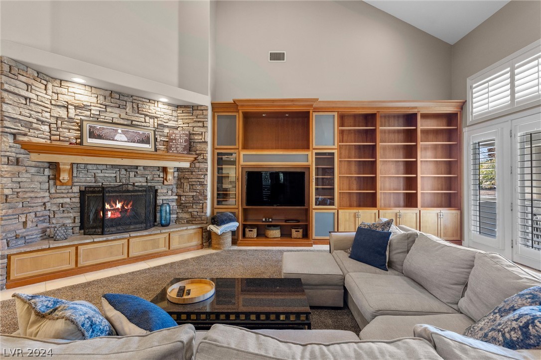 2086 Troon Drive Henderson, NV 89074 - Photo 5 of 66