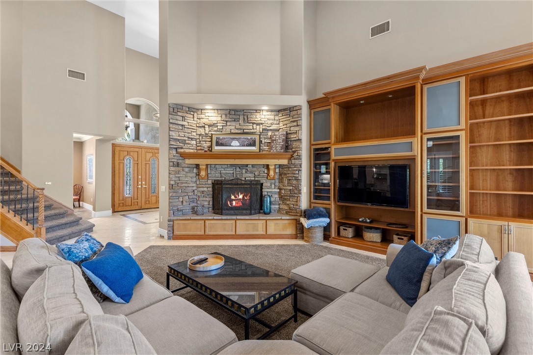 2086 Troon Drive Henderson, NV 89074 - Photo 7 of 66