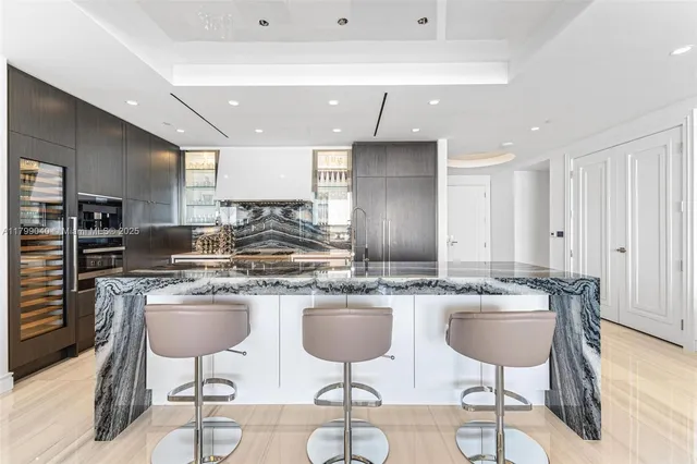 $38,500 | 17901 Collins Avenue, Unit 3806, Sunny Isles Beach, FL 33160