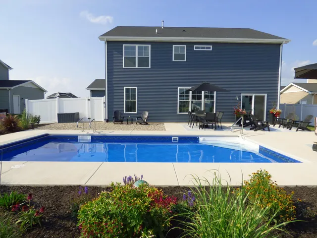 a view of outdoor space yard and front view of a house