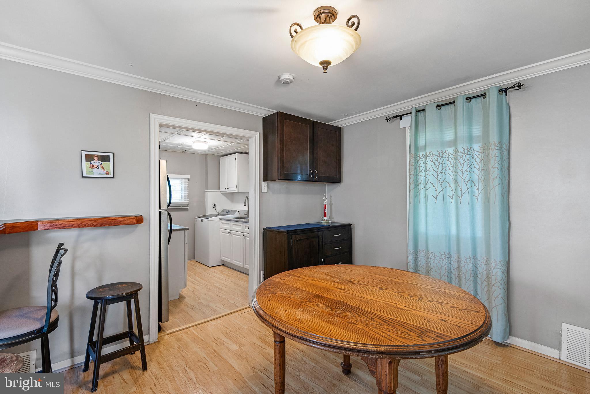 2338 Poe Road Secane, PA 19018 - Photo 7 of 29 Dining Room