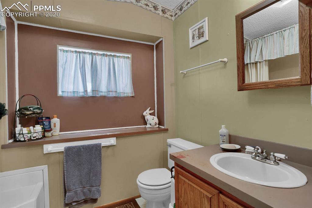 4685 Yoder Road Yoder, CO 80864 - Photo 21 of 32 Master bathroom.