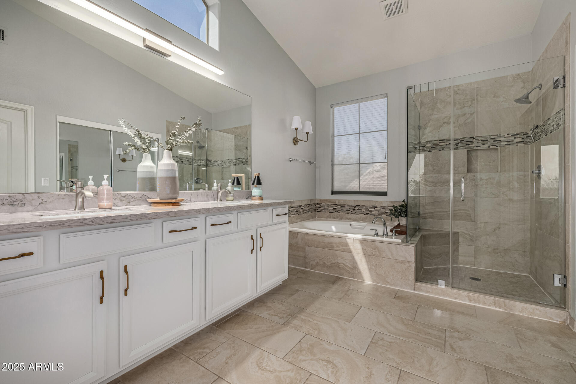 18776 North 90th Place Scottsdale, AZ 85255 - Photo 3 of 28 Primary Bath