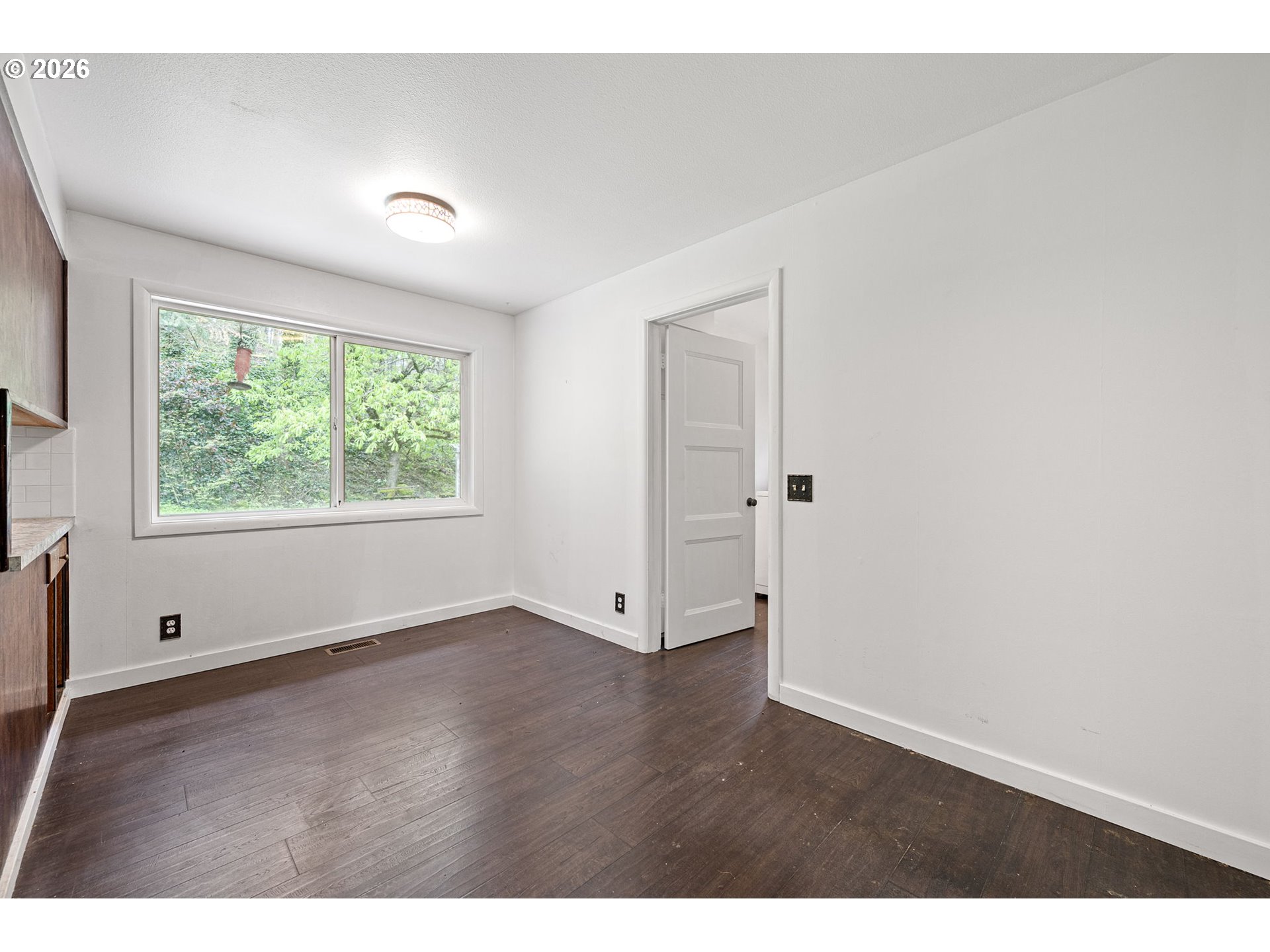 28974 Gimpl Hill Road Eugene, OR 97402 - Photo 17 of 48