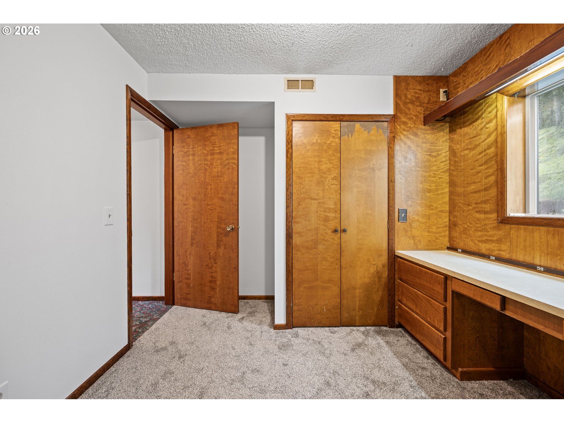 28974 Gimpl Hill Road Eugene, OR 97402 - Photo 35 of 48