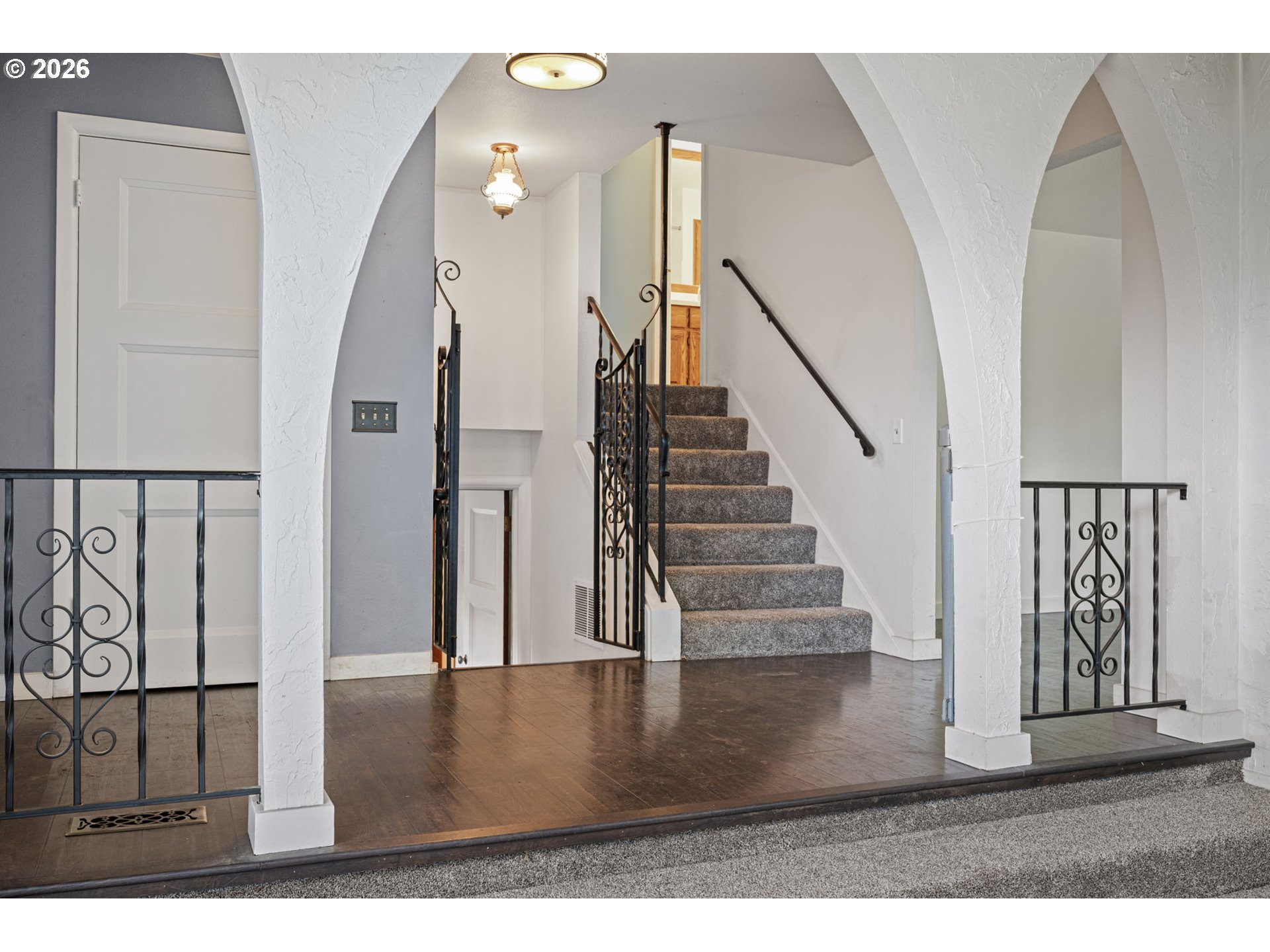 28974 Gimpl Hill Road Eugene, OR 97402 - Photo 4 of 48