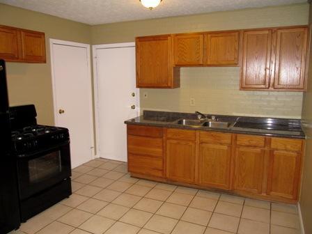 3570 Rodell Road Columbus, OH 43232 - Photo 4 of 18 Gallery Image 4