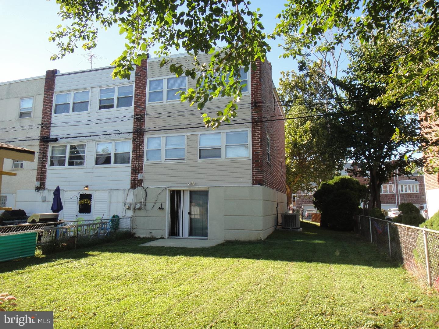 12211 Sweet Briar Road Philadelphia, PA 19154 - Photo 13 of 15