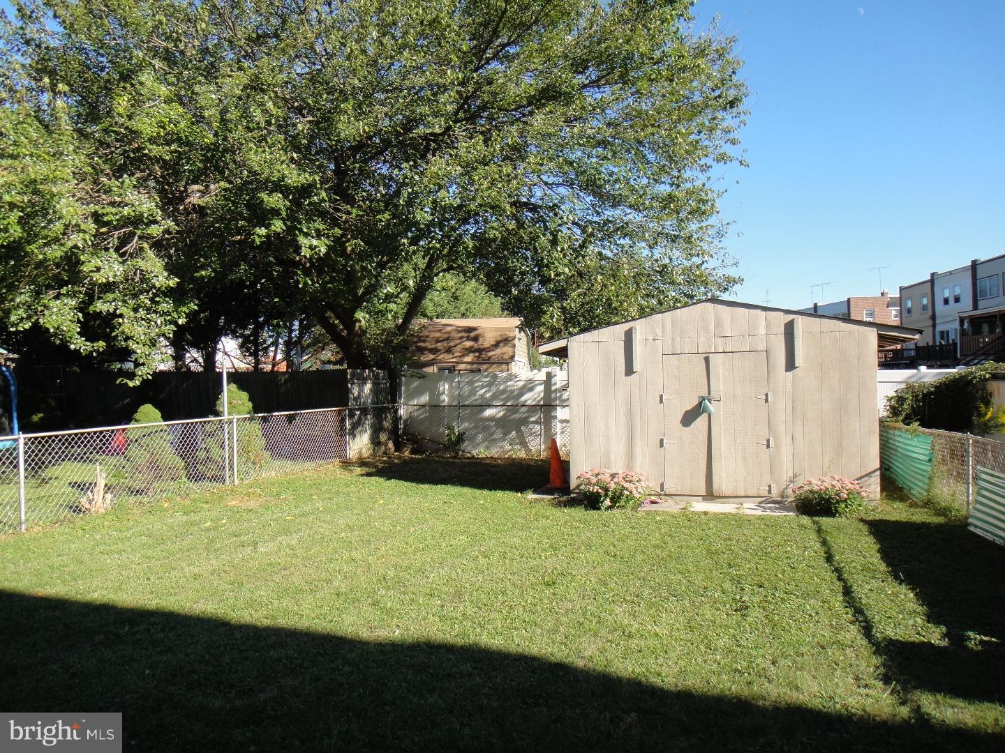 12211 Sweet Briar Road Philadelphia, PA 19154 - Photo 14 of 15