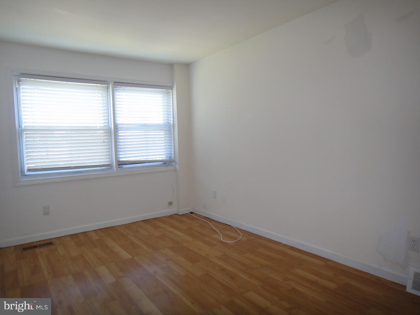 12211 Sweet Briar Road Philadelphia, PA 19154 - Photo 9 of 15