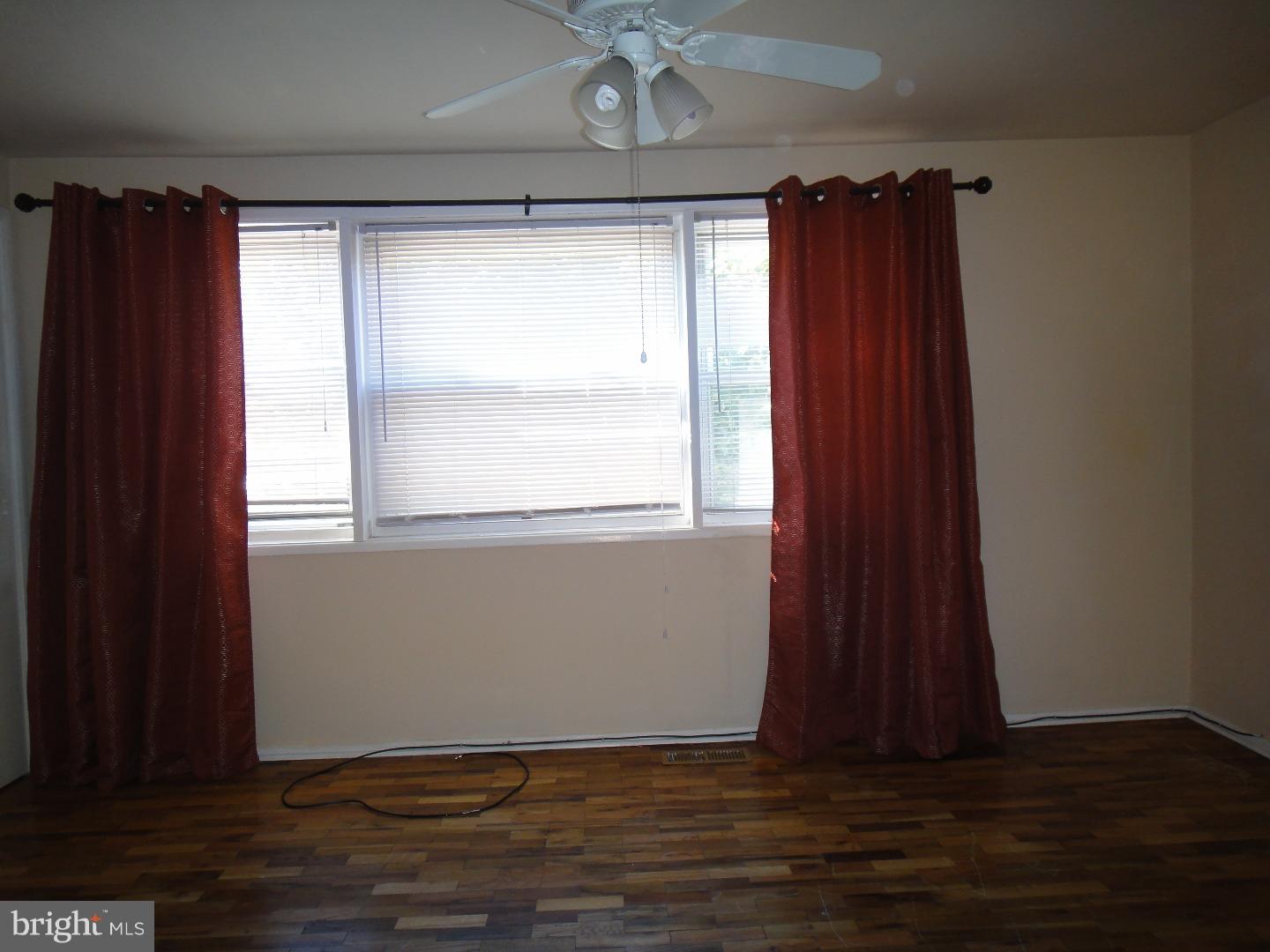 12211 Sweet Briar Road Philadelphia, PA 19154 - Photo 10 of 15