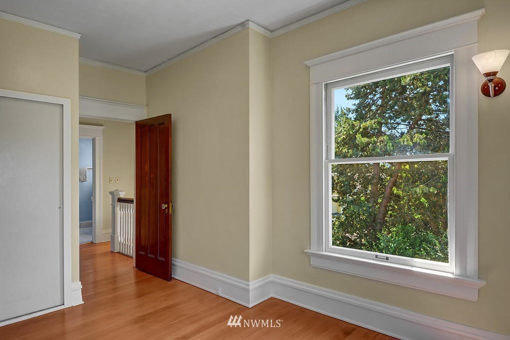 3211 South Dose Terrace Seattle, WA 98144 - Photo 17 of 25