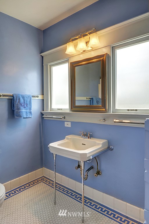 3211 South Dose Terrace Seattle, WA 98144 - Photo 18 of 25