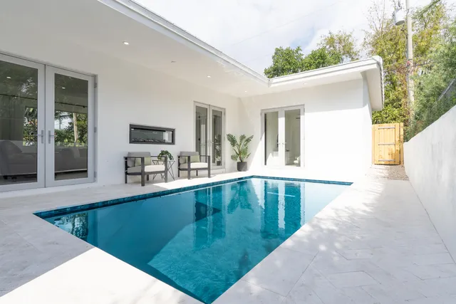 $2,295,000 | 2330 Lake Avenue, West Palm Beach, FL 33401