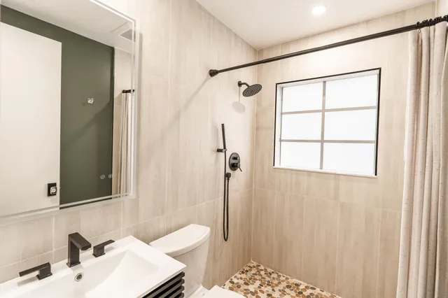 $2,295,000 | 2330 Lake Avenue, West Palm Beach, FL 33401