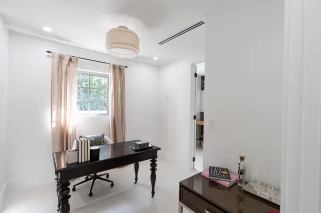 $2,295,000 | 2330 Lake Avenue, West Palm Beach, FL 33401