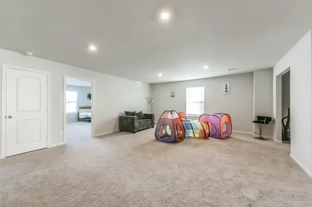 a view of livingroom with furniture