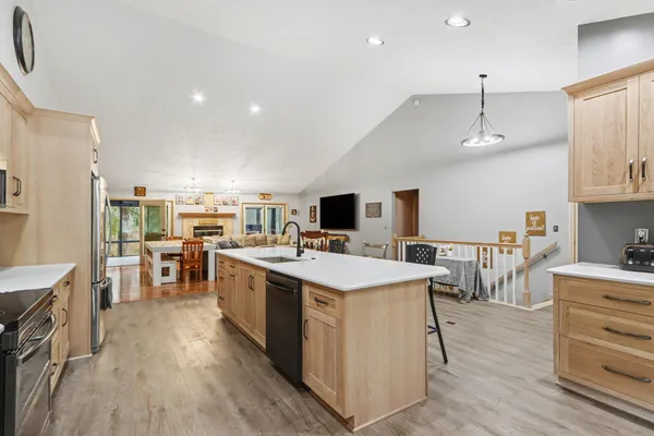 $429,000 | 8127 Robinbrook Street, Richland, MI 49083