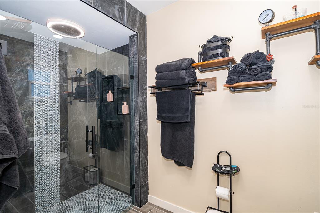 2350 Wekiva Ridge Road Apopka, FL 32712 - Photo 24 of 34 a bathroom with a shower
