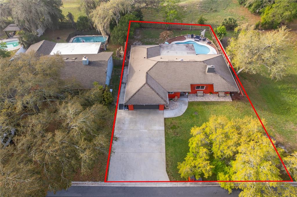 2350 Wekiva Ridge Road Apopka, FL 32712 - Photo 31 of 34 a view of swimming pool with sitting area