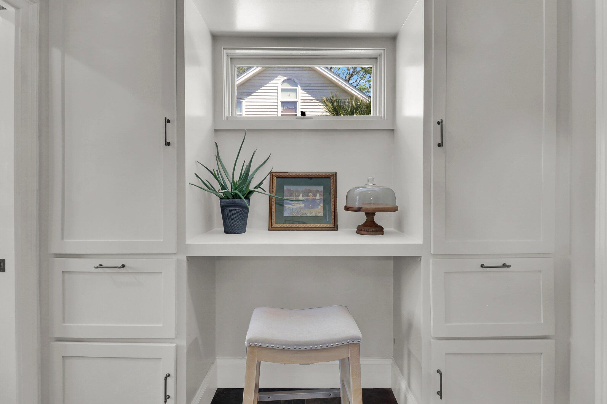 48 Barre Street Charleston, SC 29401 - Photo 18 of 64 CREM-48 Barre St staged-38