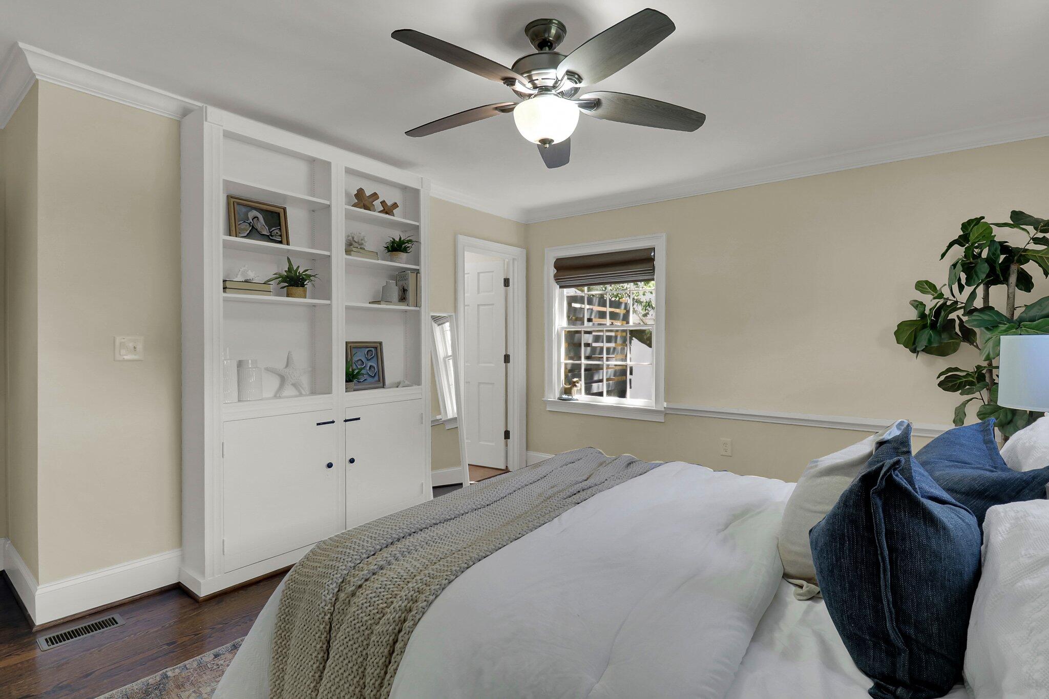 48 Barre Street Charleston, SC 29401 - Photo 31 of 64 CREM-48 Barre St staged-23